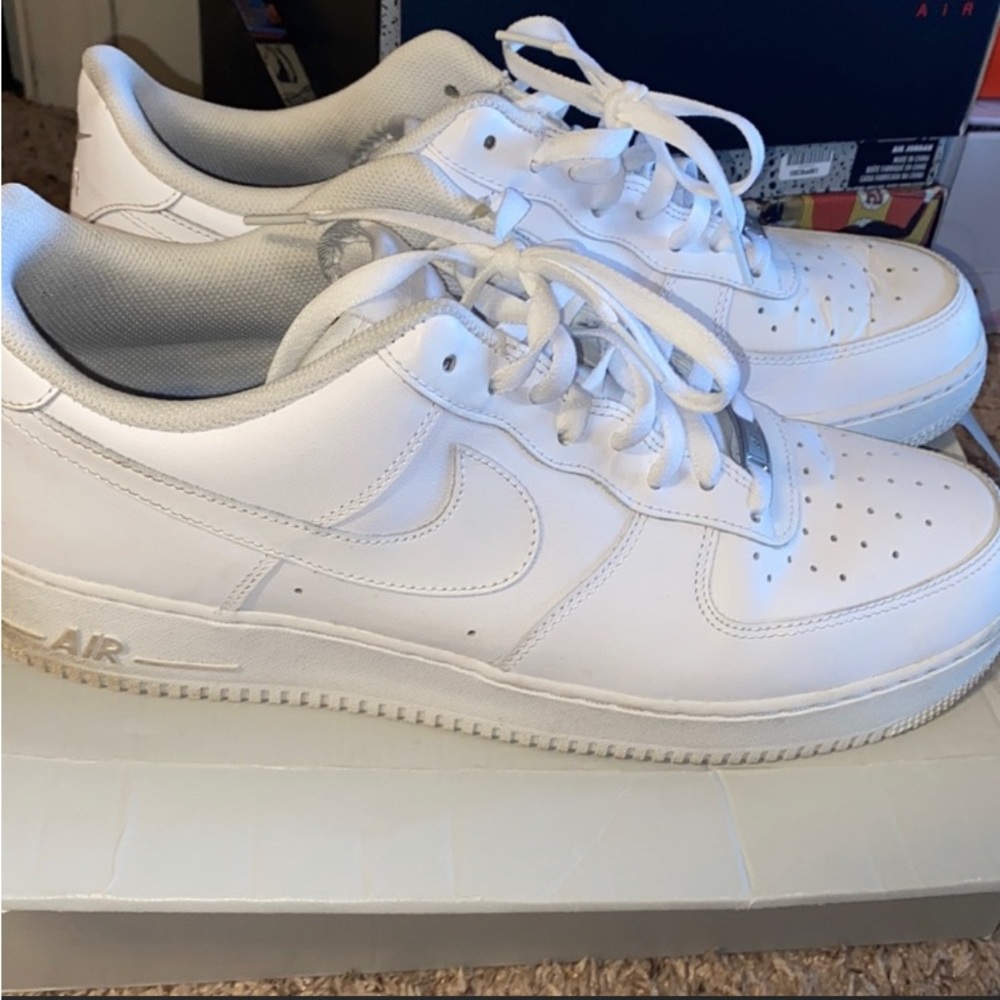 Nike Air Force 1 '07 White
Men's Shoes
Size M 13 
Style CW2288-001